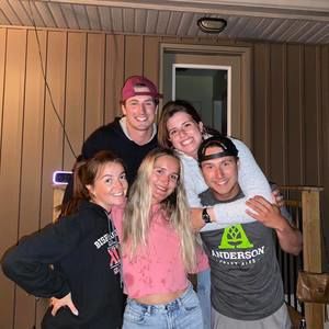 Meet your Posher, Stephen